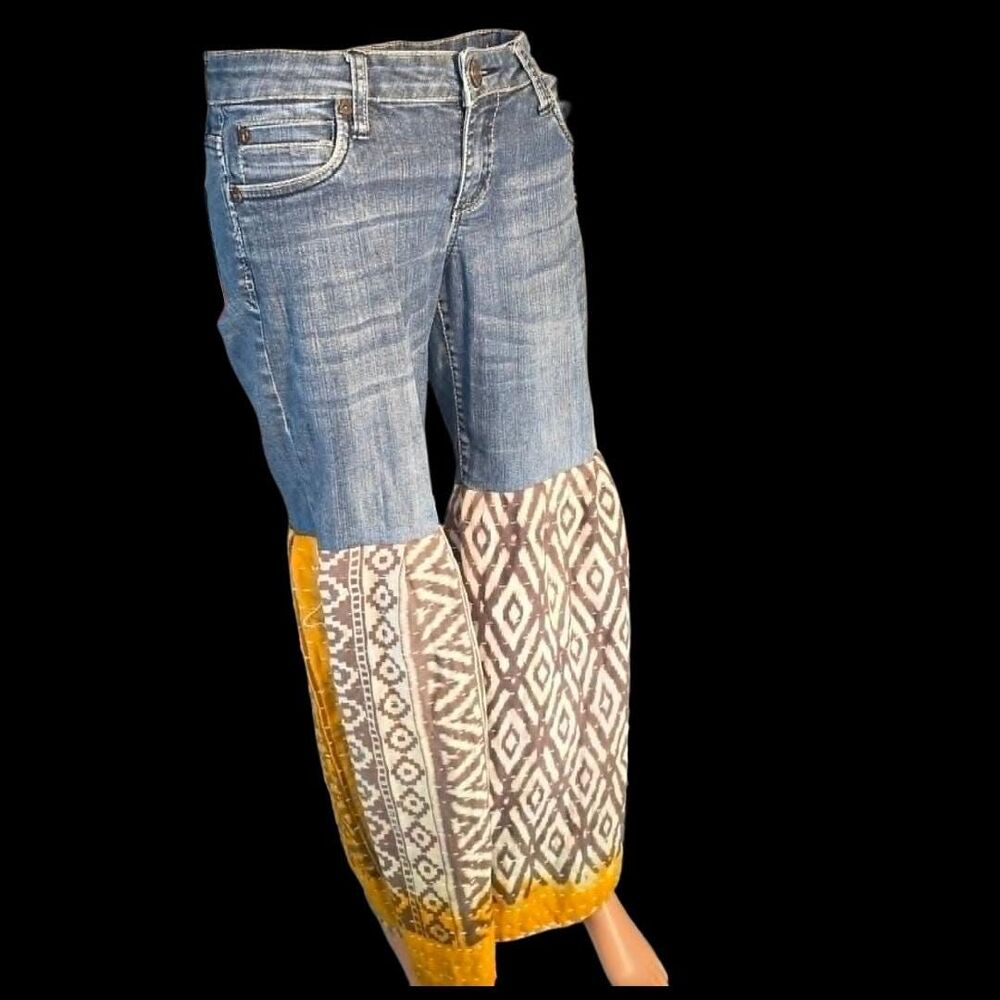 Vintage KUT from the Kloth Jeans Size 2 Kantha Quilt Bell Bottom Boho Flare Deni